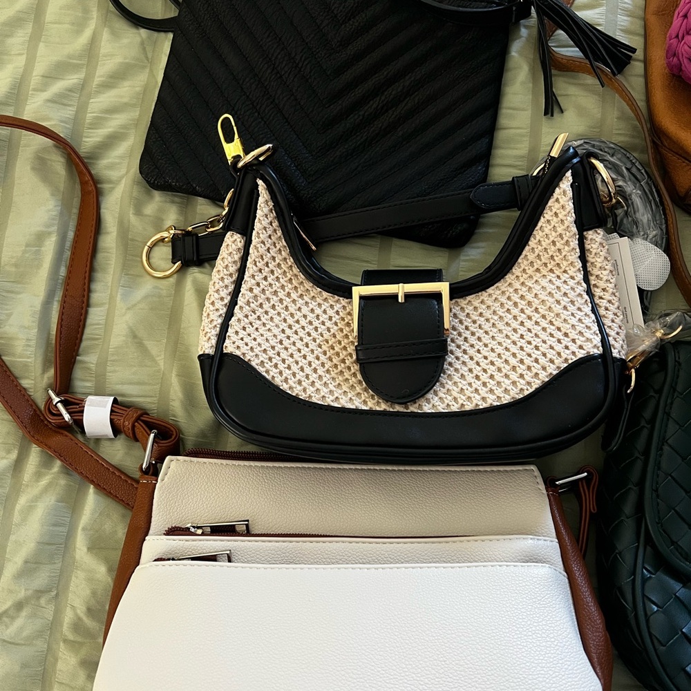 Purse Bundle - Picture 2 of 4